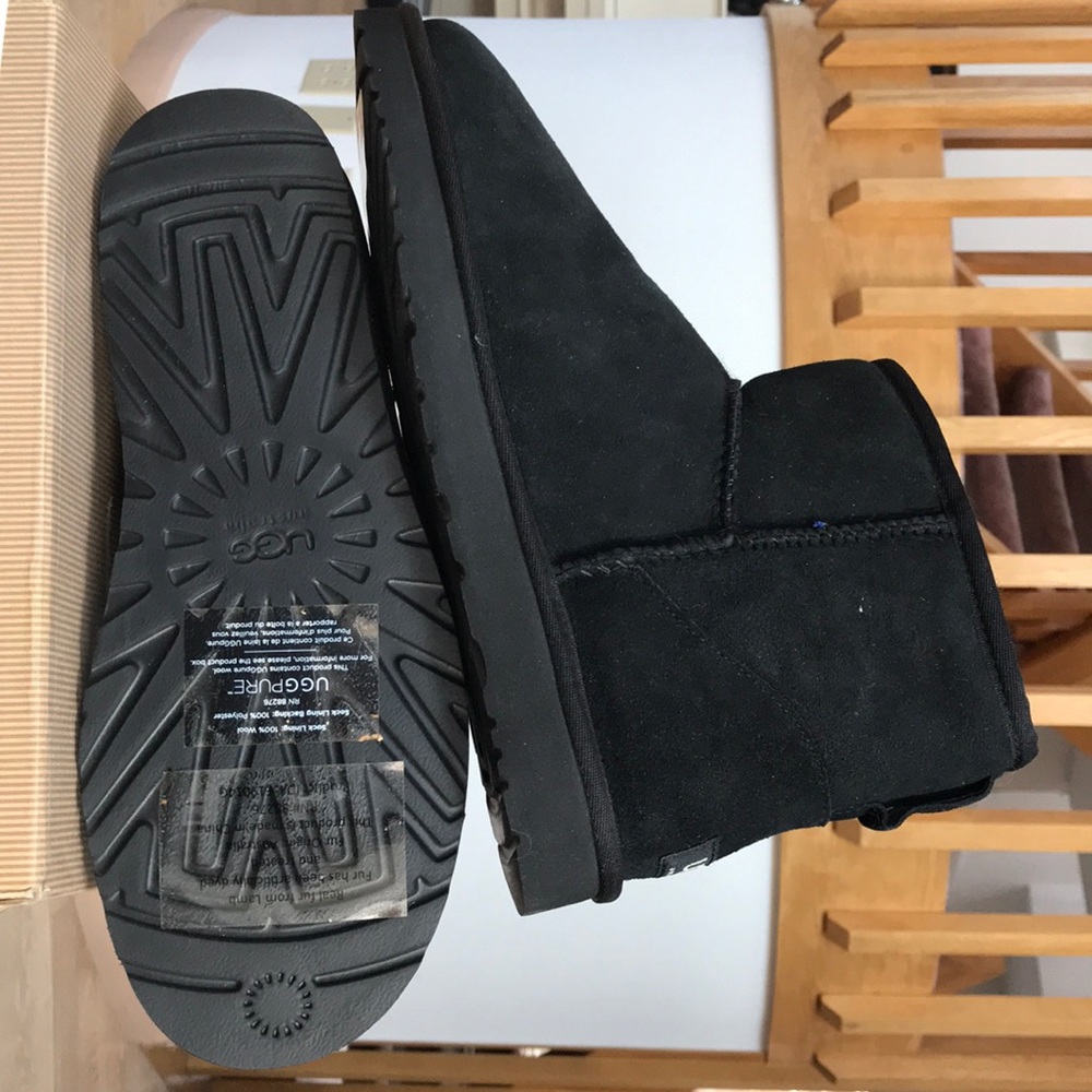UGG classic mini boot
